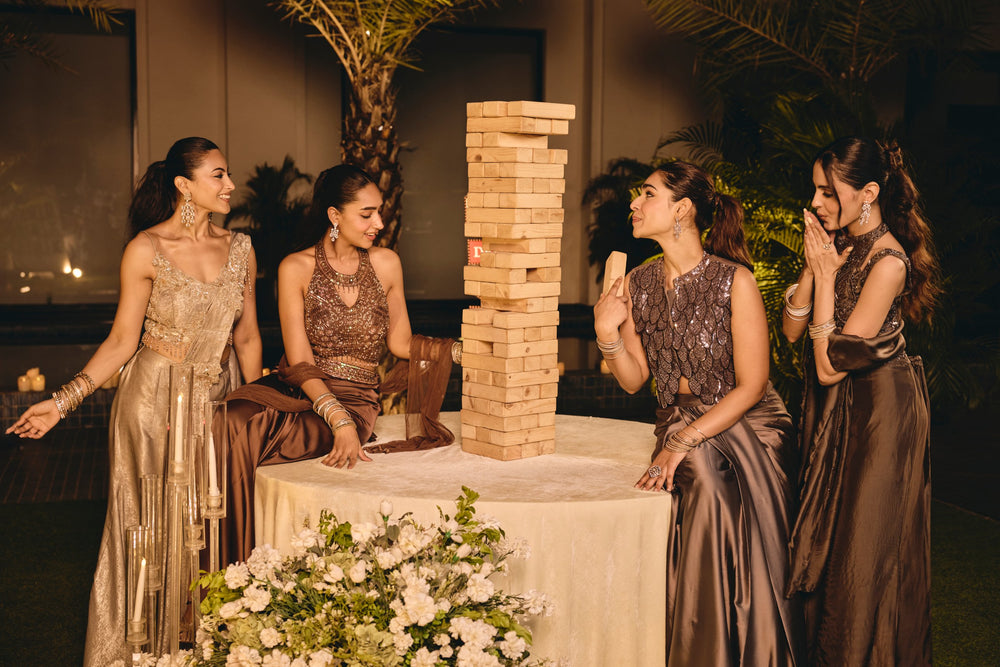 Guides for stores that [sell] occasion wear