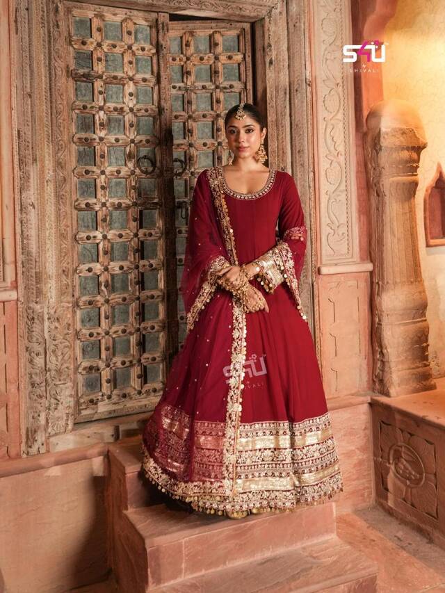 Maroon anarkali set with an embroidered border